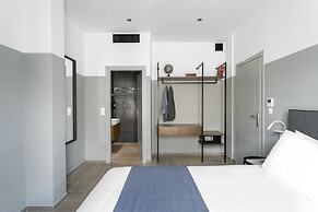 PLAY Theatrou Athens