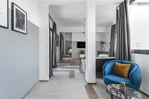 PLAY Theatrou Athens