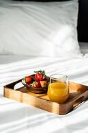 PLAY Theatrou Athens