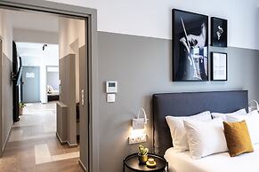 PLAY Theatrou Athens