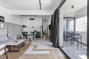 PLAY Theatrou Athens