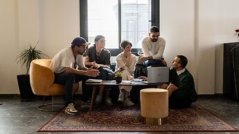 PLAY Theatrou Athens