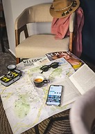 PLAY Theatrou Athens