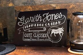 More Apartments na Estonskoy 37 k11