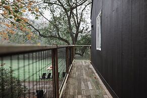 Tälta Lodge, A Bluebird by Lark