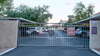 Luxury Paradise Valley Condo, Complete Remodel!