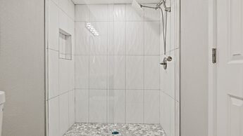 Luxury Paradise Valley Condo, Complete Remodel!