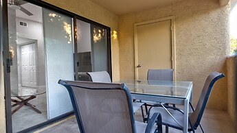 Luxury Paradise Valley Condo, Complete Remodel!