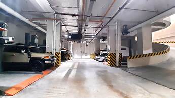 Gilmore Tower Suites By SMS Hospitality