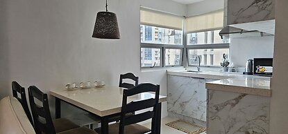 Gilmore Tower Suites By SMS Hospitality