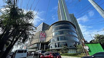 Gilmore Tower Suites By SMS Hospitality