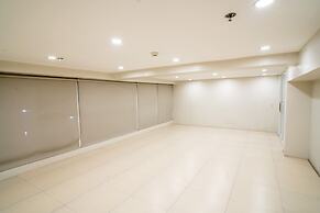 Gilmore Tower Suites By SMS Hospitality