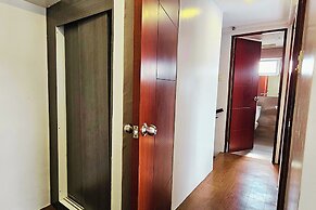 Gilmore Tower Suites By SMS Hospitality