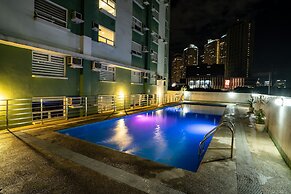 Gilmore Tower Suites By SMS Hospitality