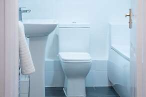 Starfish Apartment - 2 Bedroom - Tenby