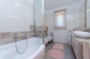 Villa Histra