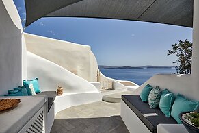 Blue Art Caves
