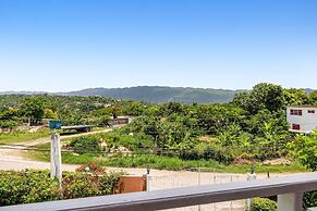 YanceyLargo-6BR Two-Story Estate w/Mountain Views by RedAwning