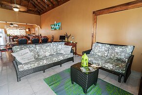 YanceyLargo-6BR Two-Story Estate w/Mountain Views by RedAwning