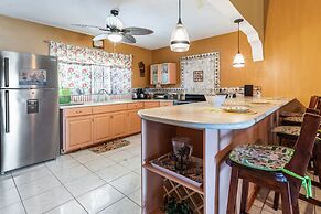 YanceyLargo-6BR Two-Story Estate w/Mountain Views by RedAwning