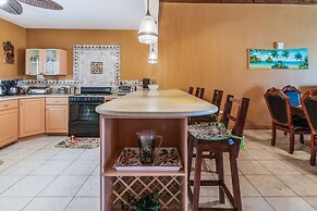 YanceyLargo-6BR Two-Story Estate w/Mountain Views by RedAwning