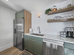 A304 Lake Cliffe 2 Bedroom Condo by RedAwning