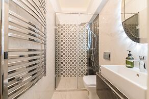 Music Academy Suite Café Vian Apartman Kft