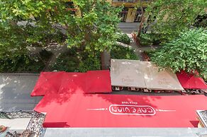 Music Academy Suite Café Vian Apartman Kft