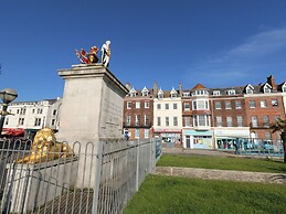 The Kings Statue