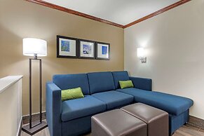 Comfort Suites West Monroe near Ike Hamilton Expo Center