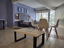 Spacious oceanfront loft # A1