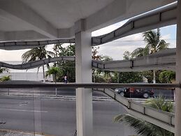 Spacious oceanfront loft # A1