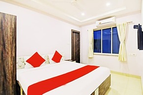 Goroomgo Royal Galaxy Newtown Kolkata