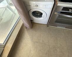 1-bed Modern Sea View Apartment in Aparthotel