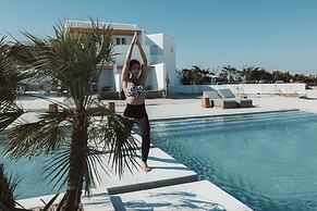 Adama Mykonos Boutique Hotel
