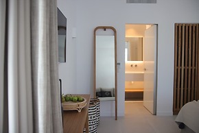 Adama Mykonos Boutique Hotel