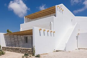 Adama Mykonos Boutique Hotel