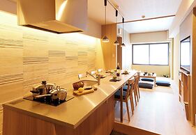 MONday Apart Premium Ueno