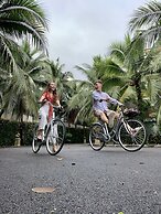 Naithonburi Beach Resort