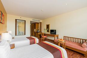 Naithonburi Beach Resort