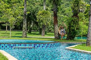 Naithonburi Beach Resort