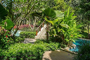 Naithonburi Beach Resort