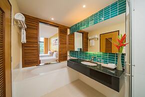 Naithonburi Beach Resort