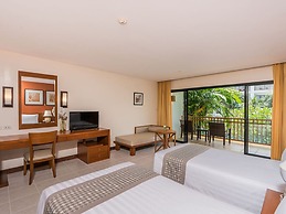Naithonburi Beach Resort