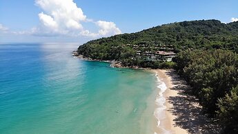 Naithonburi Beach Resort