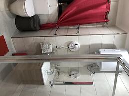 Sea View 2 Bed Apartment Close to Beach