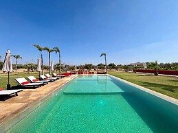 Villa With Tennis Court Outdoor and Indoor Pool - by Feelluxuryholiday