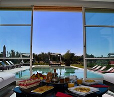 Villa With Tennis Court Outdoor and Indoor Pool - by Feelluxuryholiday