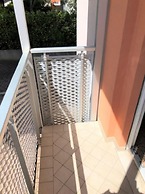 Peaceful Seaside Apartment - Beahost