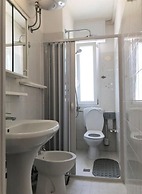 Peaceful Seaside Apartment - Beahost